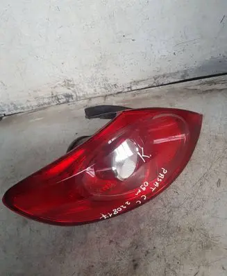 Volkswagen PASSAT CC Rear/tail lights