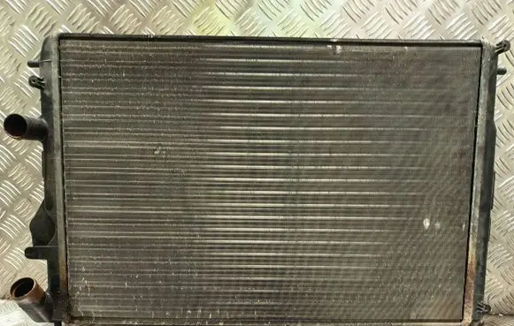 Renault Scenic I Coolant radiator 8200062690 868404R RM11259