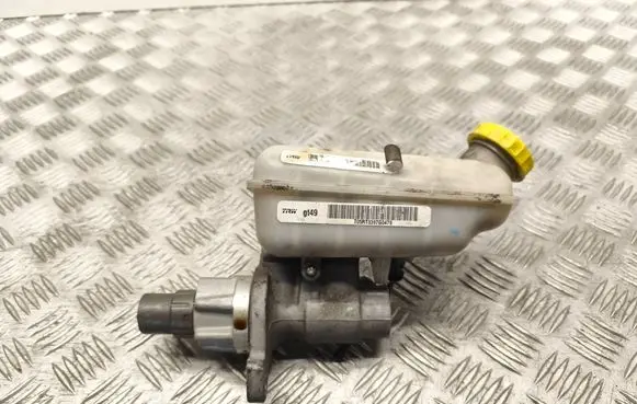 Chrysler Grand Voyager V Master brake cylinder 32068522 T05ST339760479