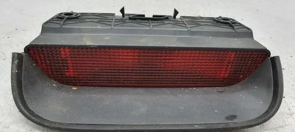 Honda CR-V Third/center stoplight P6369