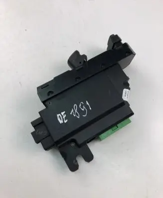 Volvo S80 Electric window control switch 30746075