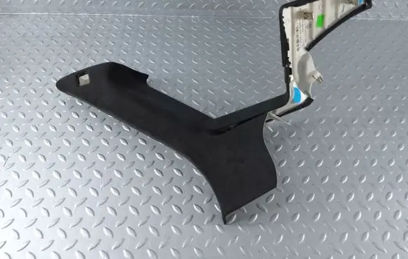 Cadillac XTS (D)pillar trim (top) 22910121 22933595 20991668