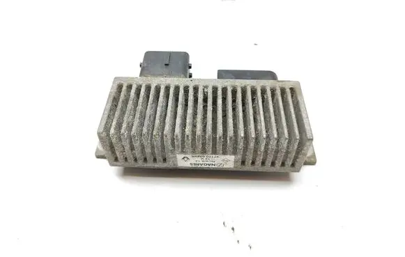 Renault Trafic III (X82) Glow plug pre-heat relay 271206395R RCS812