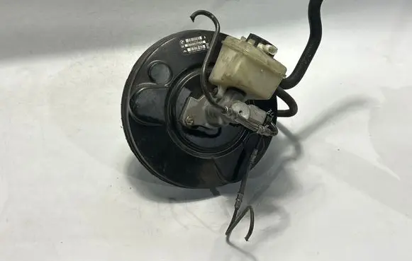 BMW 3 E46 Brake booster 6753008 02133320304188 A1137862014