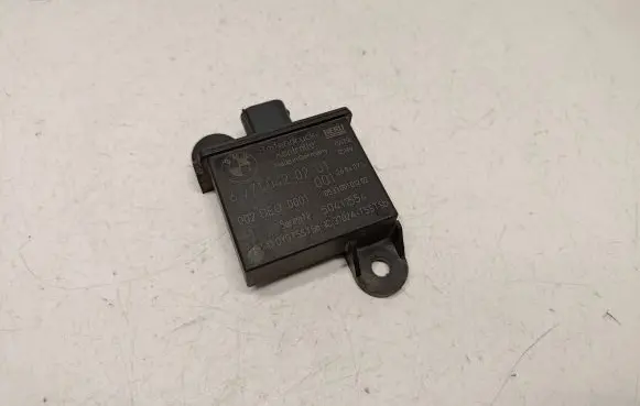 BMW X5 E70 Tire pressure sensor 6771042 36236771042
