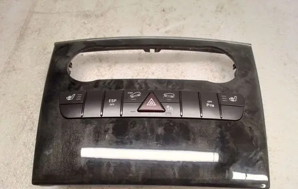 Mercedes-Benz ML W164 Hazard light switch A1648709910 W1402001