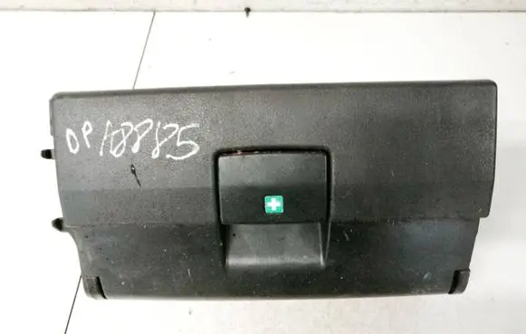Audi A3 S3 8P Glove box 8P0881578