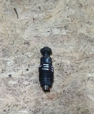 Fuel injector