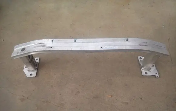 Renault Captur II Front bumper cross member 752107246R