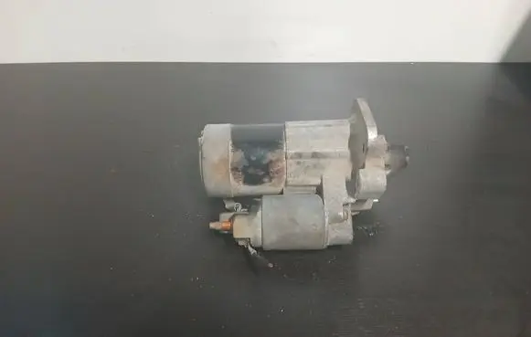Nissan Qashqai Starter motor 8200584675A M000T87881
