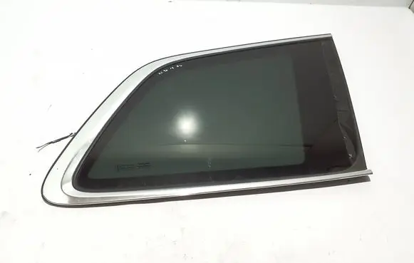 Volvo XC90 Rear side window 31468147