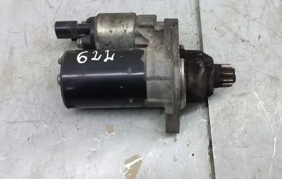 Volkswagen PASSAT CC Starter motor 02M911023G 0001121402