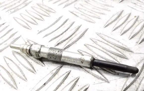Volkswagen Touareg I Glow plug 