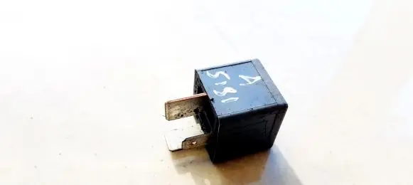 Audi A4 S4 B8 8K Other relay 8K0951253 V23134-J52-X300