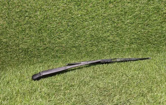 Toyota Prius (XW20) Rear wiper blade arm 