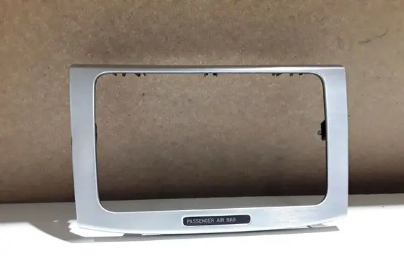 Volkswagen PASSAT B6 Radio/GPS head unit trim 3C0858069AG