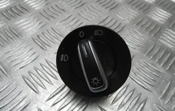 Volkswagen Tiguan Light switch 3C8941431G T5641