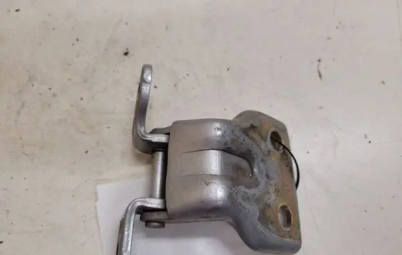 KIA Carens I Rear door upper hinge