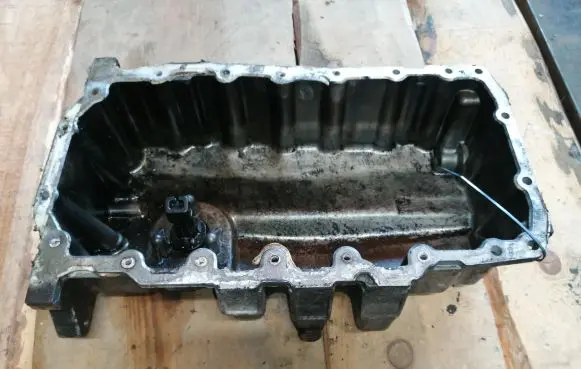 Volkswagen PASSAT B6 Oil sump 03G103603