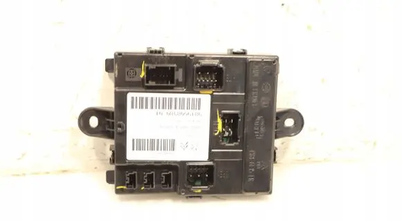 Peugeot 3008 II Central body control module 