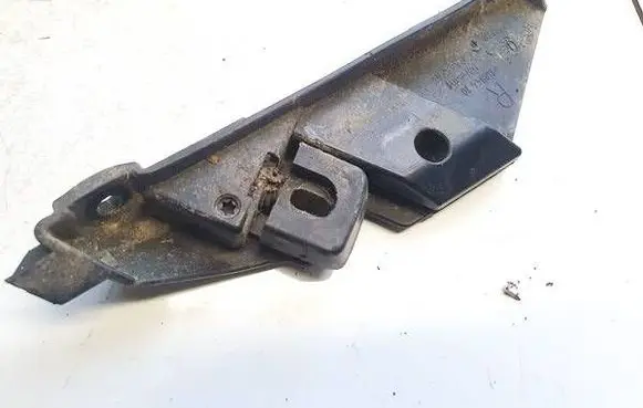 BMW 5 GT F07 Rear bumper mounting bracket 51247207028 11884410