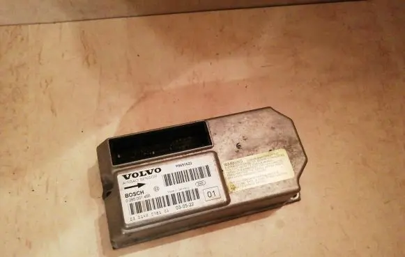 Volvo V70 Airbag control unit/module P8651523 0285001456