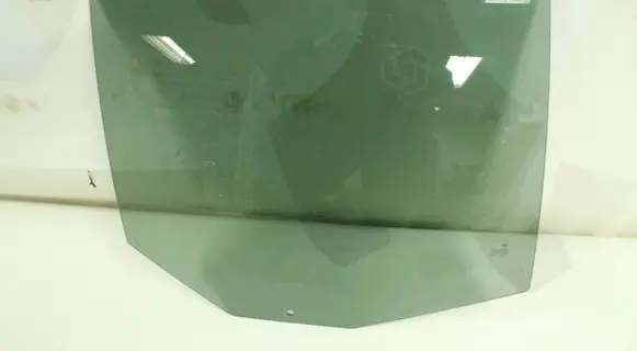 BMW 5 E60 E61 Sliding door window/glass 