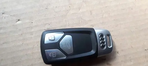 Audi A4 S4 B9 Ignition key/card 4M0959754BC