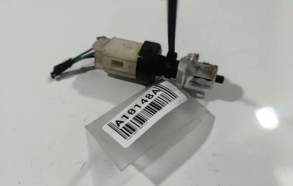 Iveco Daily 30.8 - 9 Brake pedal sensor switch B3653319