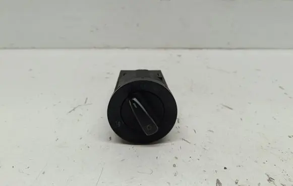 Volkswagen PASSAT B5 Light switch 1C0941531