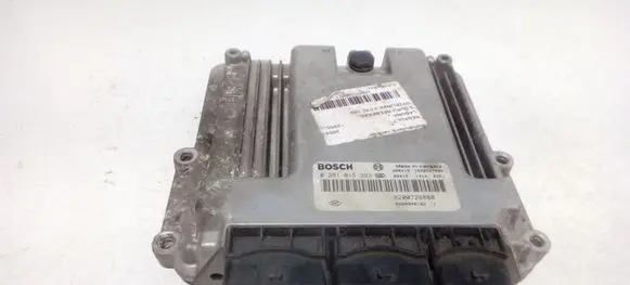 Renault Laguna III Engine control unit/module 0281015323 8200726880 8200946162