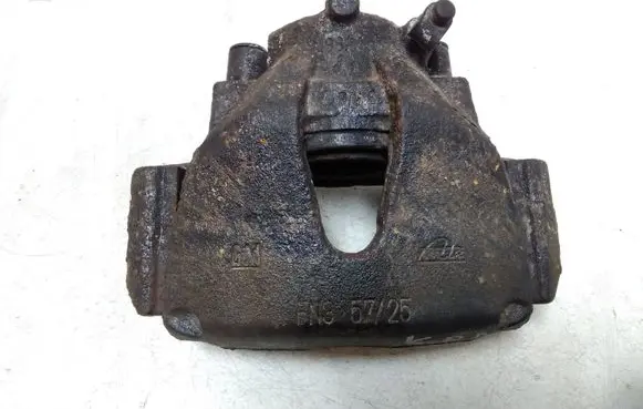 Opel Zafira A Front brake caliper