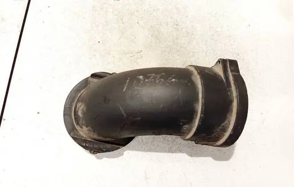 Volkswagen Touareg I Air intake hose/pipe 7l0129533