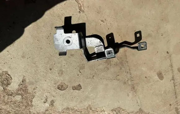Audi A6 S6 C7 4G Radiator mount bracket 4G0121214AC