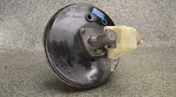 BMW 3 E36 Brake fluid reservoir 34.33-1156958.9 3.7762-1203.4 3179A78