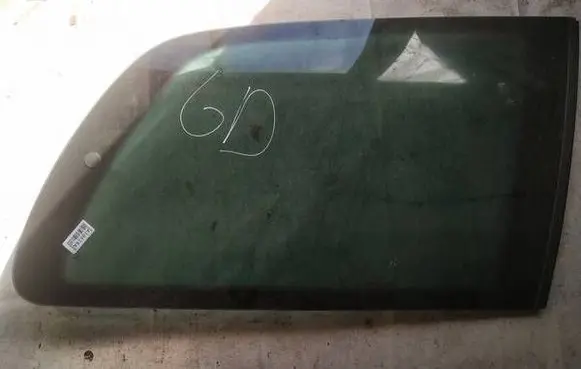 Rear side window
