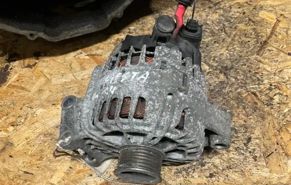 Ford Fiesta Generator/alternator 7G9N10300CC 2543426A 209094610