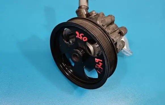 Opel Insignia A Power steering pump IMPRK1569056