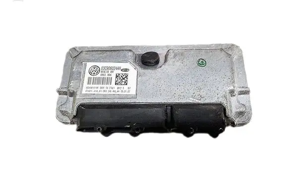 Volkswagen Golf V Engine control unit/module 03C906024AH