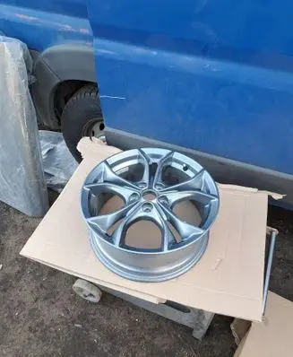 Ford Focus R17 alloy rim 2443143
