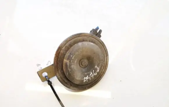 Mitsubishi Carisma Horn signal e10020011