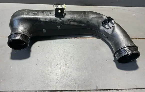 Land Rover Freelander 2 - LR2 Intercooler hose/pipe 6G929C623AD 6652A