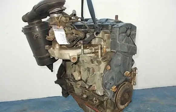Mercedes-Benz C W205 Engine