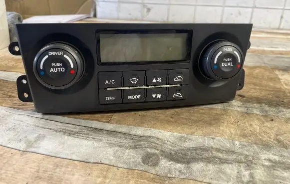 KIA Sorento Climate control unit 972503E260