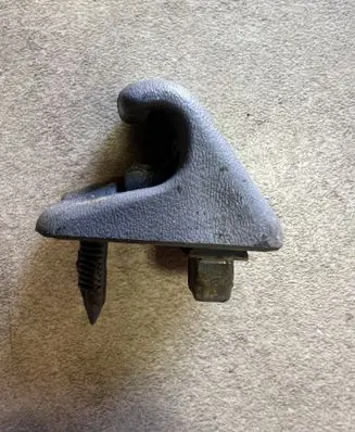 Toyota Land Cruiser (HDJ90) Sun visor clip/hook/bracket 