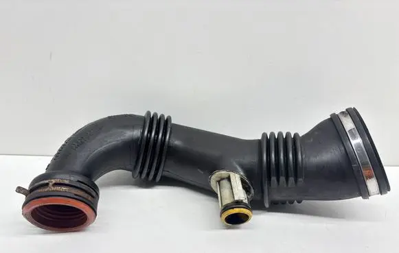 Peugeot 3008 I Intercooler hose/pipe 9687883780