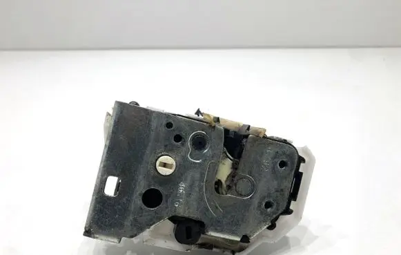 Fiat Tipo Rear door lock 519876030