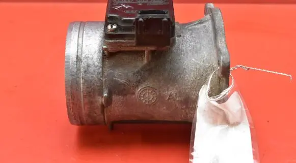 Audi A4 S4 B5 8D Mass air flow meter 037906461B