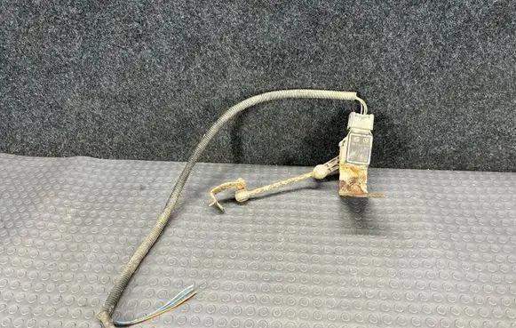 Mercedes-Benz E W211 Air suspension front height level sensor A0105427717