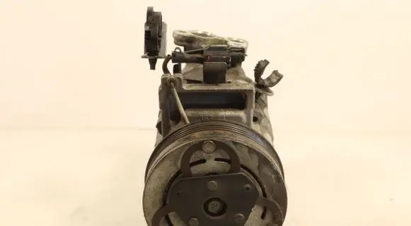 Subaru Forester SH Air conditioning (A/C) compressor (pump) 73111FG002